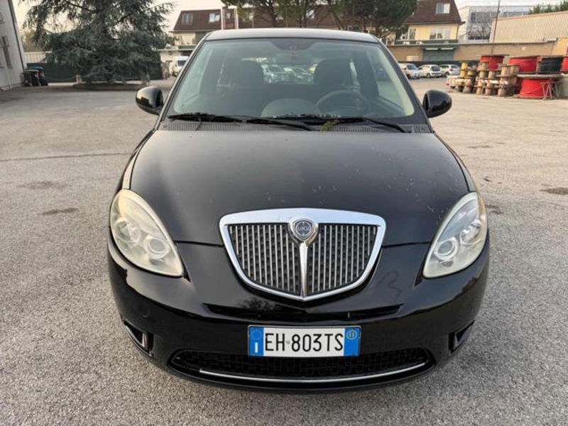 Lancia Ypsilon 1.2 Platino