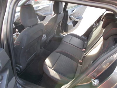 Ford Focus Station Wagon 1.0 EcoBoost Hybrid 125 CV SW ST-Line (10)