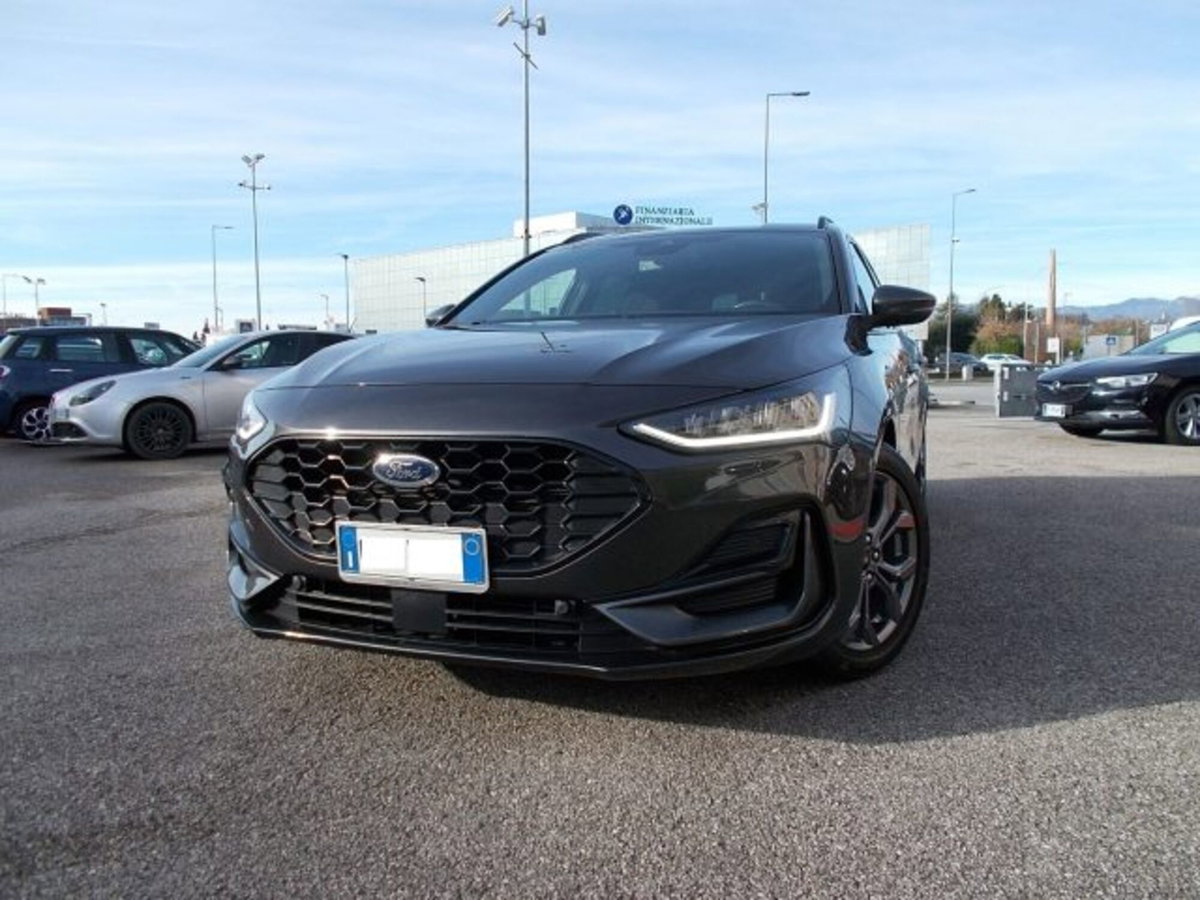 Ford Focus Station Wagon 1.0 EcoBoost Hybrid 125 CV SW ST-Line (4)