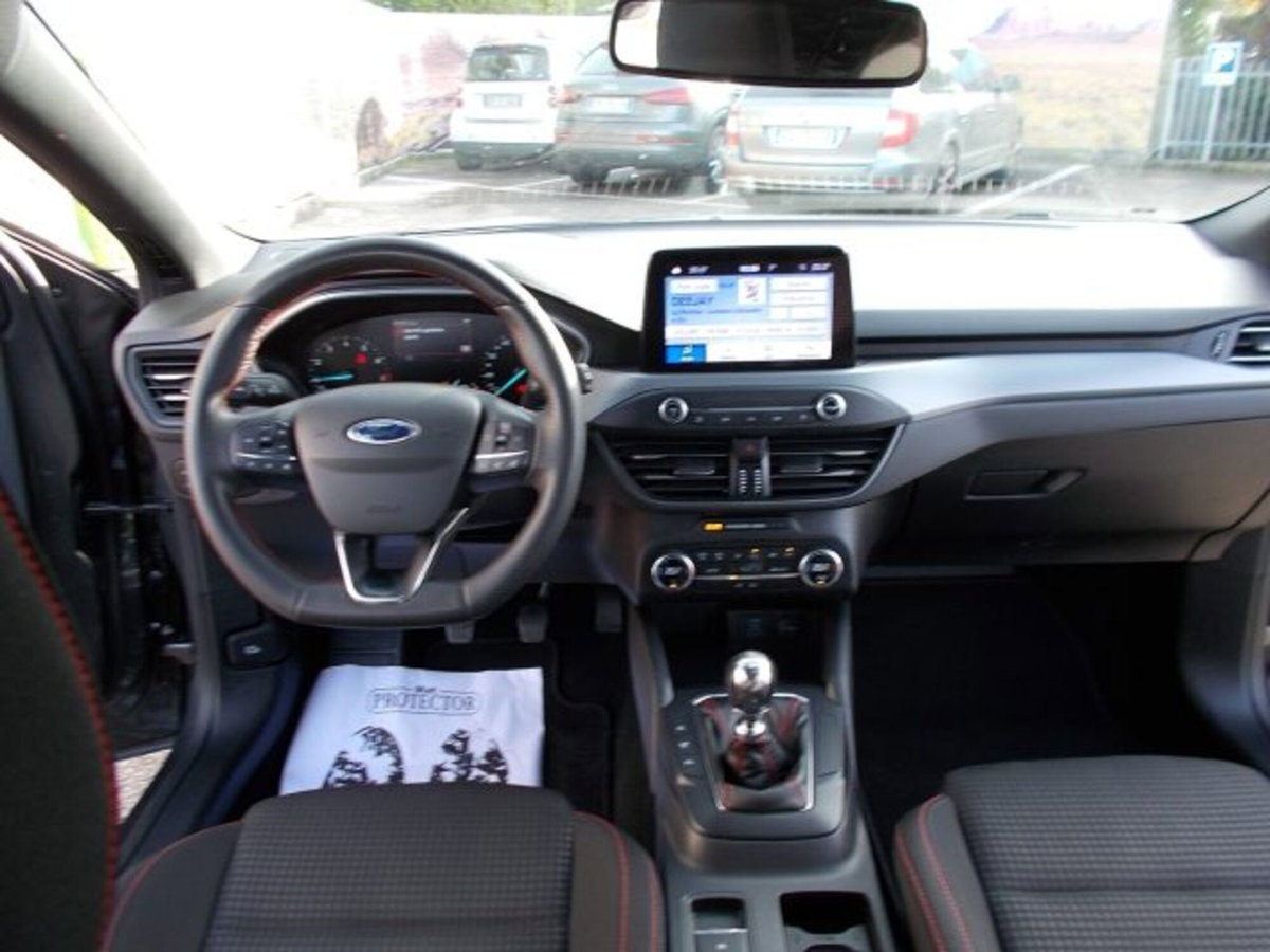 Ford Focus Station Wagon 1.0 EcoBoost Hybrid 125 CV SW ST-Line (8)