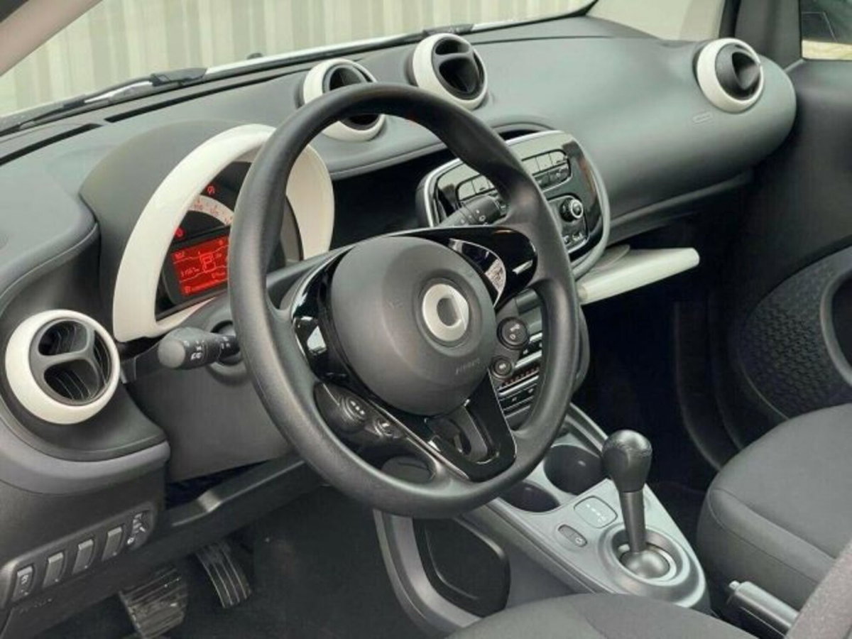 smart Fortwo 70 1.0 twinamic Urban (10)