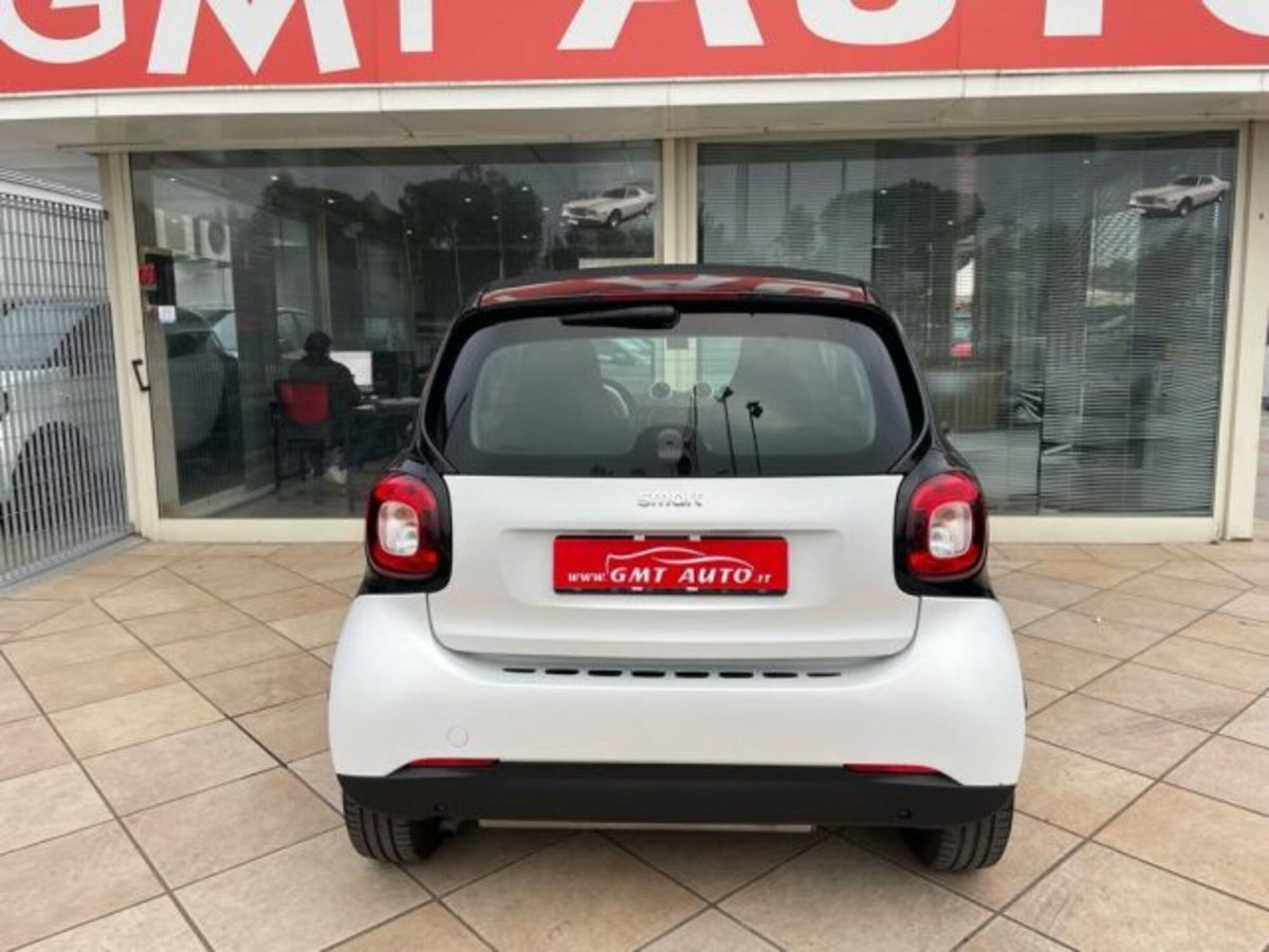 smart Fortwo 70 1.0 twinamic Urban (3)
