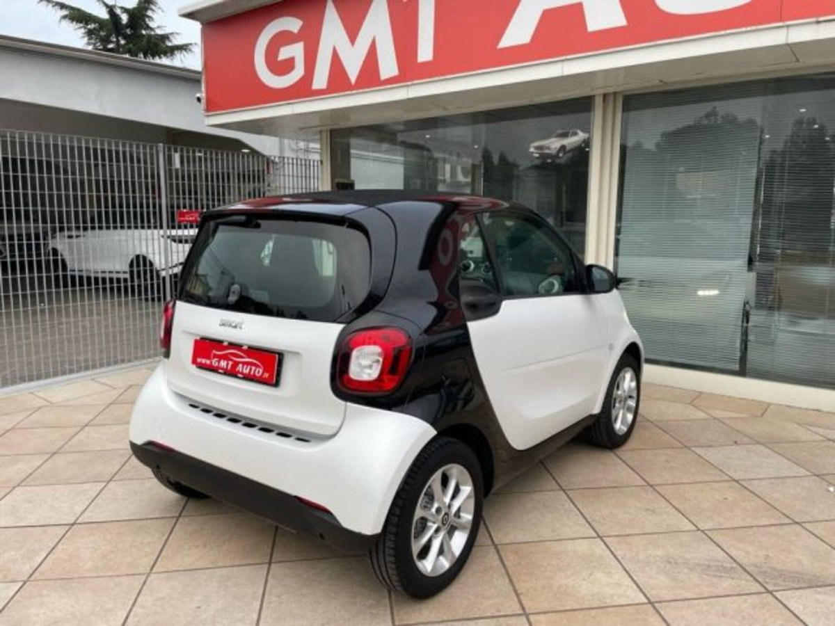 smart Fortwo 70 1.0 twinamic Urban (4)