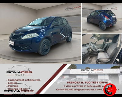 Lancia Ypsilon 1.0 FireFly 5 porte S&S Hybrid Ecochic Silver usata