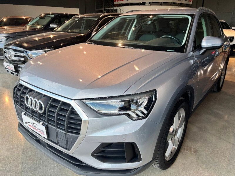 Audi Q3 35 TDI quattro S tronic Business