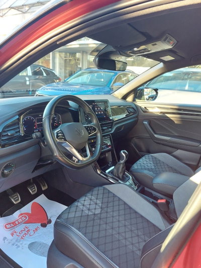 Volkswagen T-Roc 1.5 tsi R-Line (9)