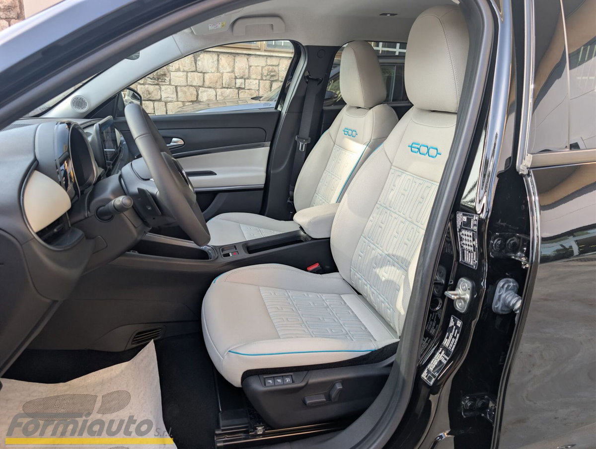 Fiat 600 1.2 hybrid La Prima 110cv auto (11)