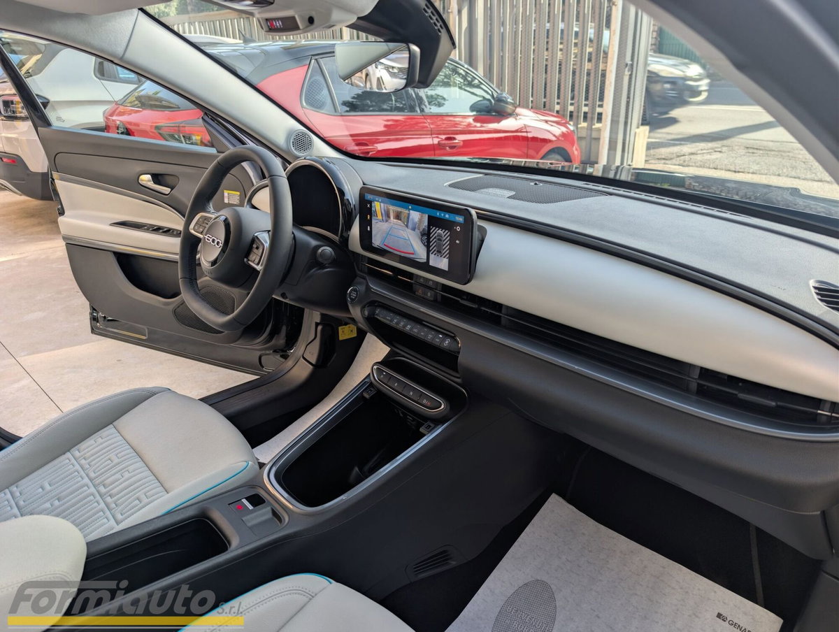 Fiat 600 1.2 hybrid La Prima 110cv auto (14)