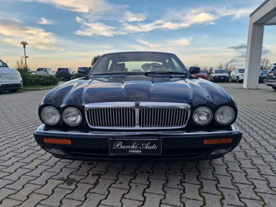 Jaguar XJ 4.0 cat Executive usata