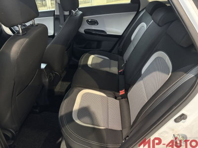Kia cee'd Sport Wagon 1.6 GDI SW Active (16)