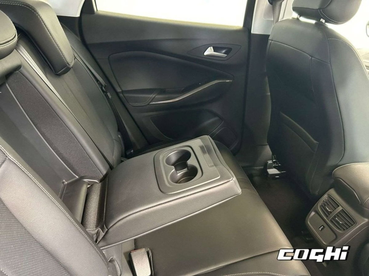 Opel Grandland X 1.2 Turbo 12V 130 CV Start&Stop aut. Ultimate (13)