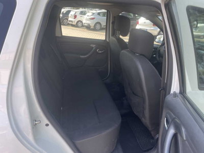 Dacia Duster 1.6 110CV 4x2 GPL Lauréate (8)