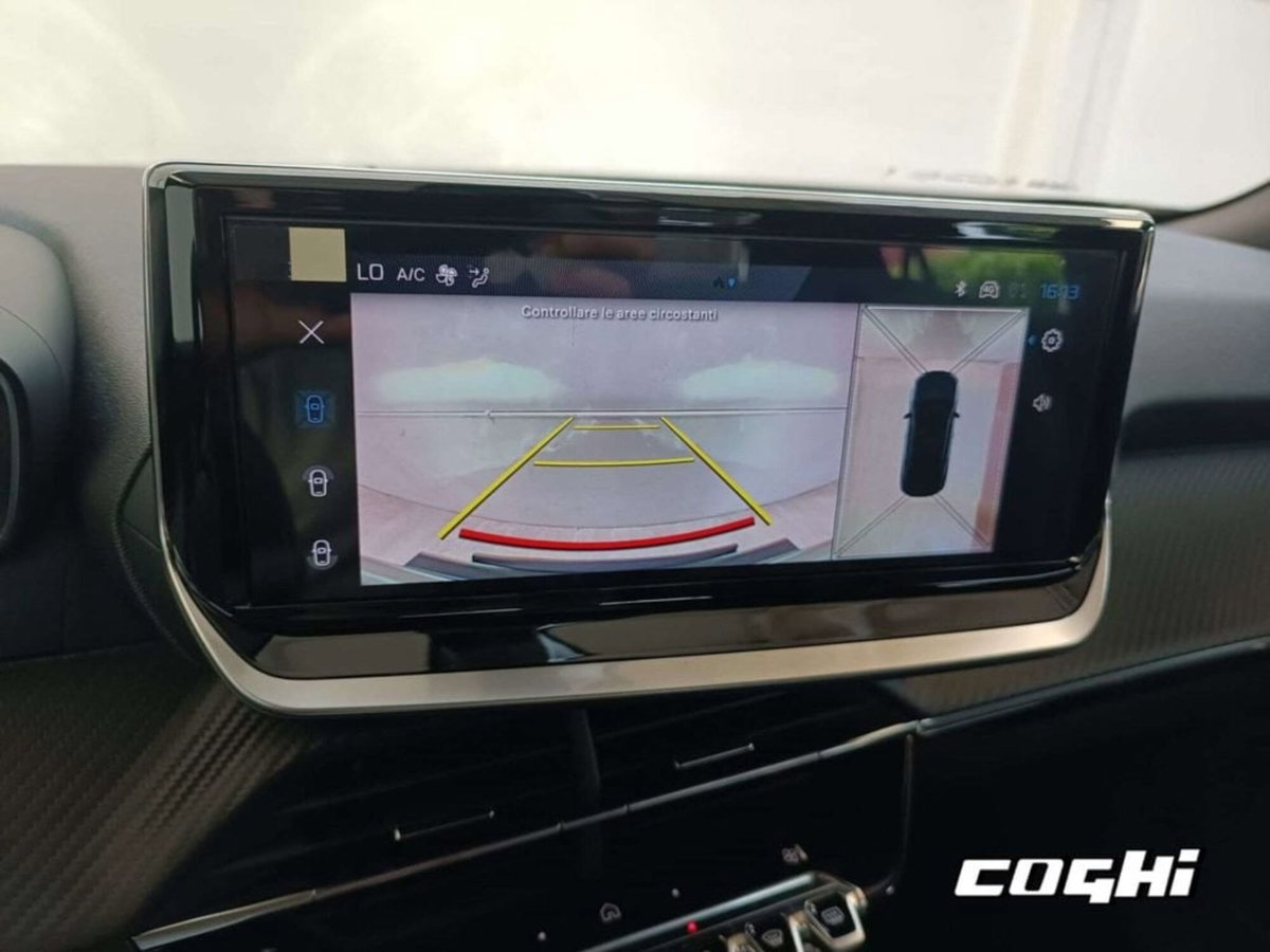 Peugeot 2008 PureTech 100 S&S Allure (17)