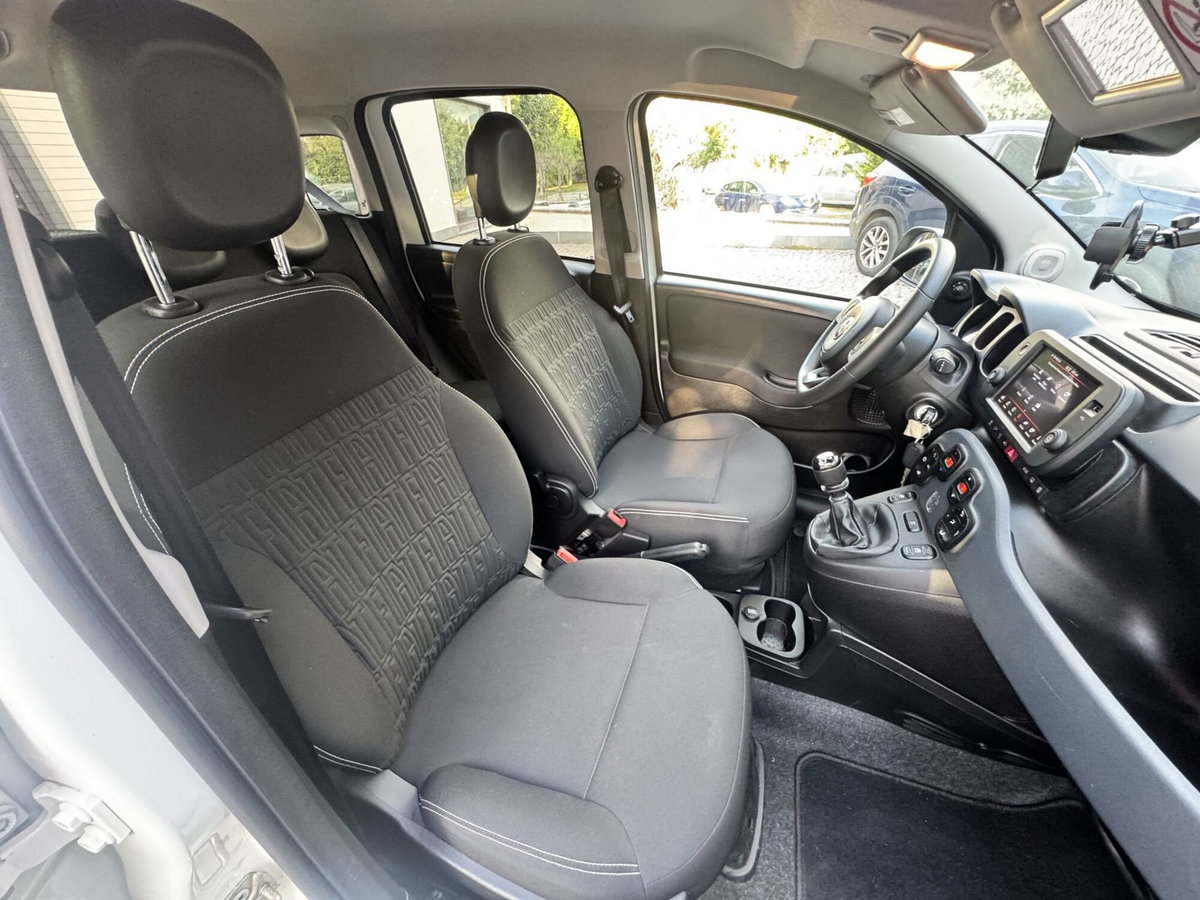Fiat Panda 1.0 FireFly S&S Hybrid City Cross (11)