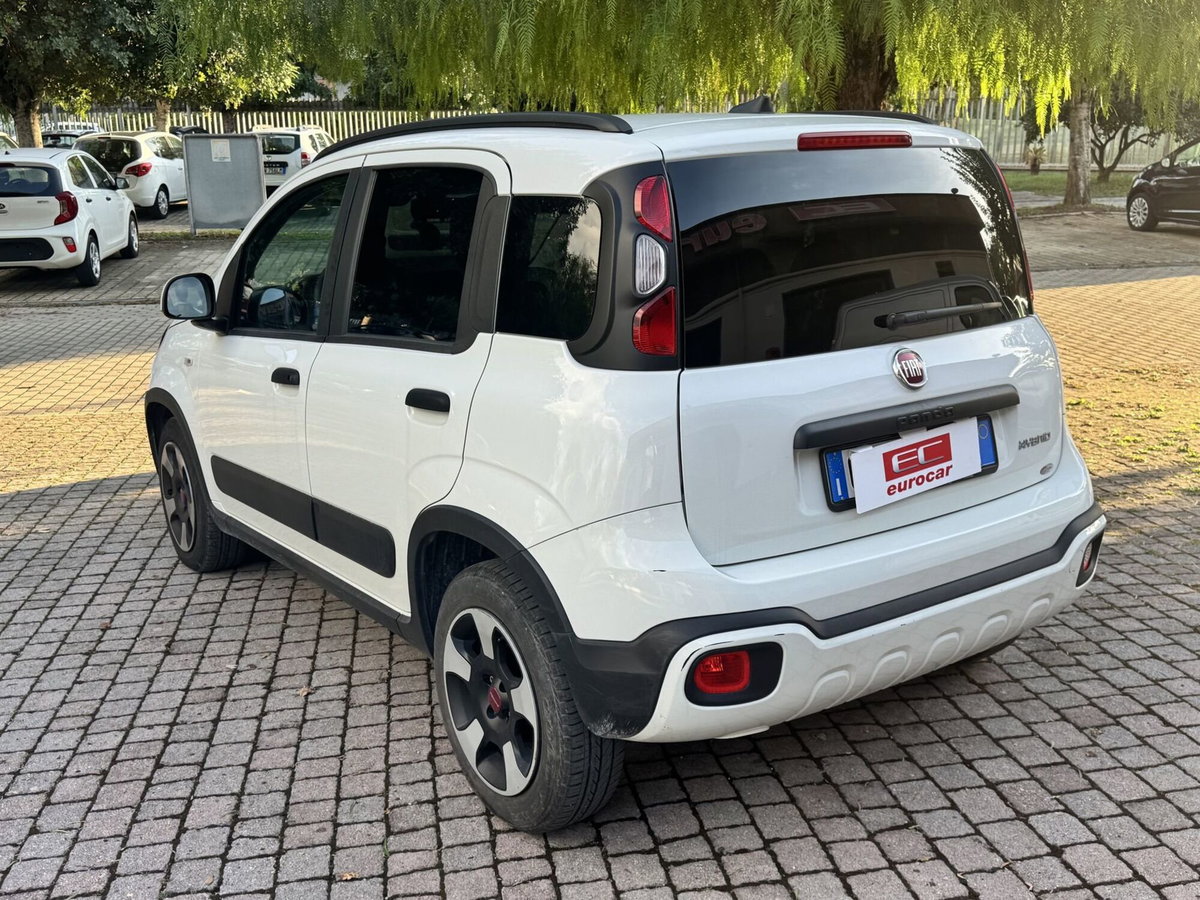 Fiat Panda 1.0 FireFly S&S Hybrid City Cross (4)