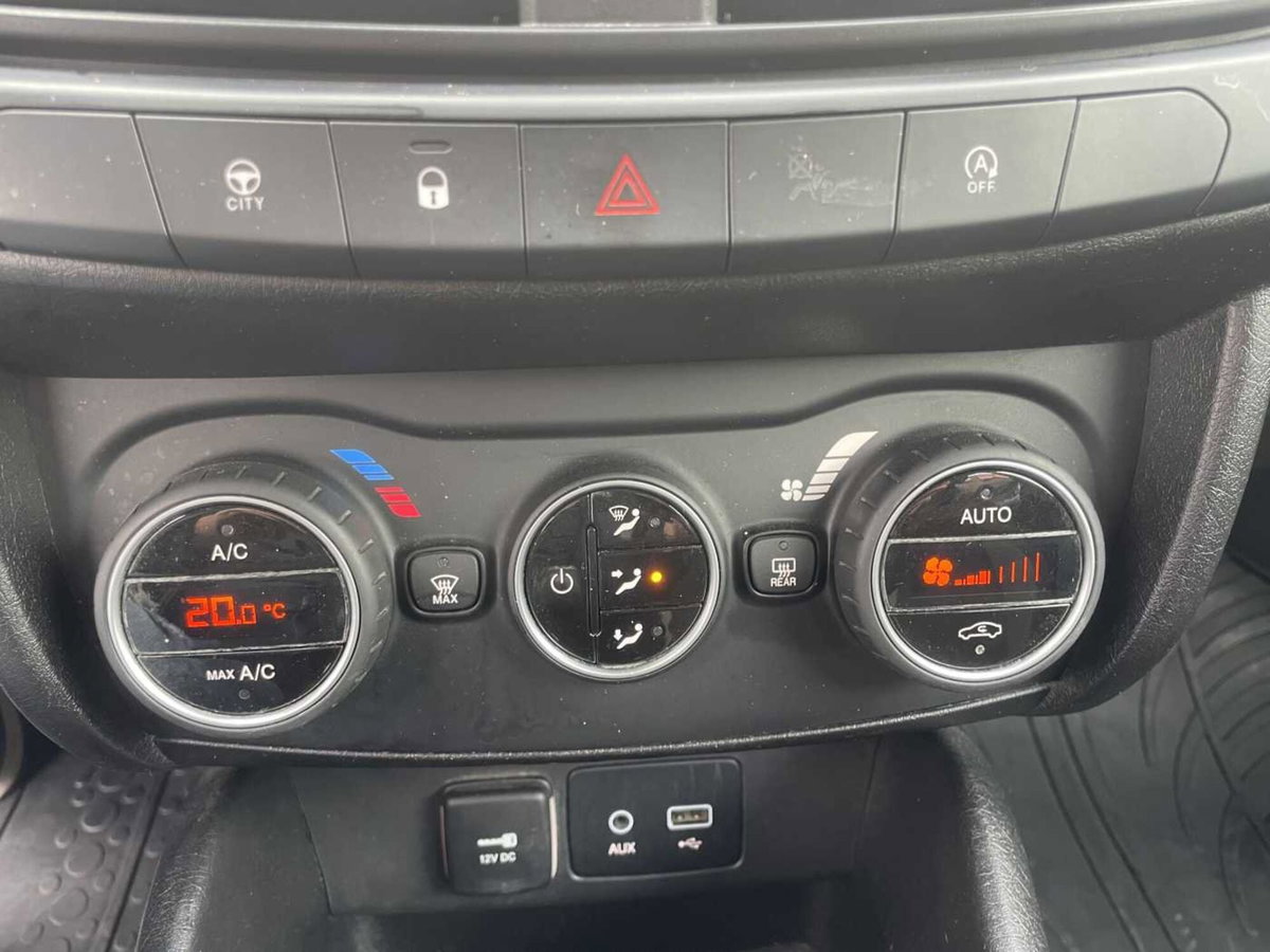 Fiat Tipo Station Wagon Tipo 1.6 Mjt S&S SW Lounge (14)