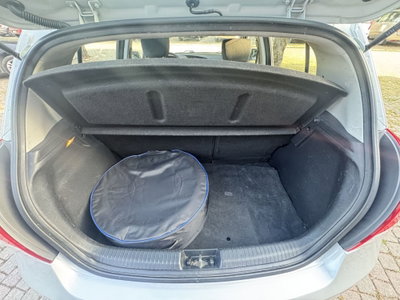 Hyundai i20 1.2 3p. Classic (6)