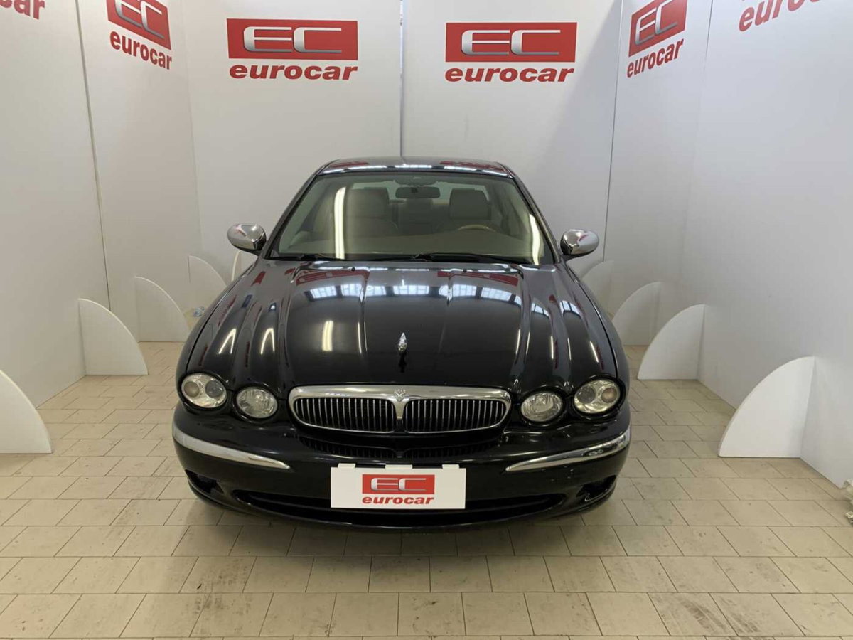 Jaguar X-Type 2.2D cat Executive (3)