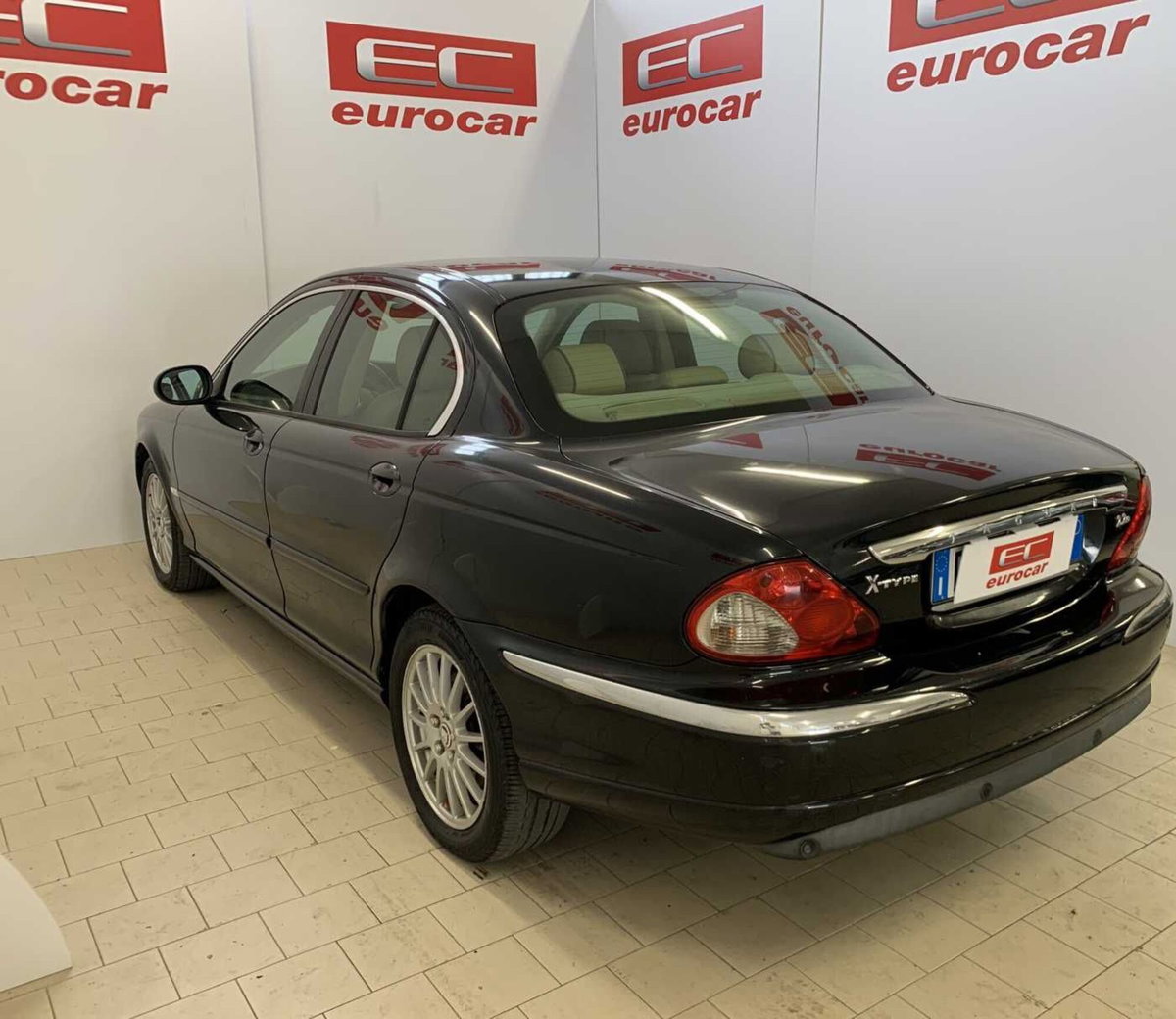 Jaguar X-Type 2.2D cat Executive (6)