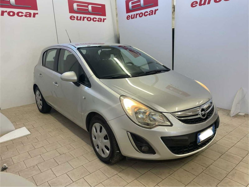 Opel Corsa 1.2 5 porte Cosmo
