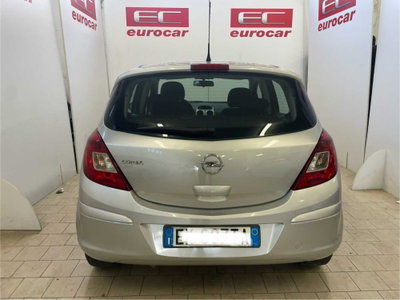 Opel Corsa 1.2 5 porte Cosmo (4)