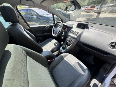 Opel Meriva 1.7 CDTI 110CV Cosmo (10)