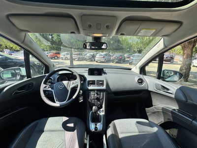 Opel Meriva 1.7 CDTI 110CV Cosmo (8)