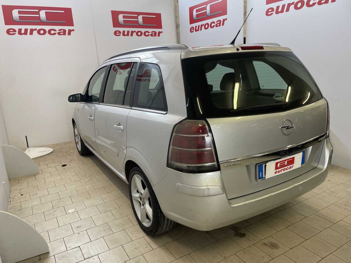 Opel Zafira 1.9 CDTI 120CV Enjoy (6)