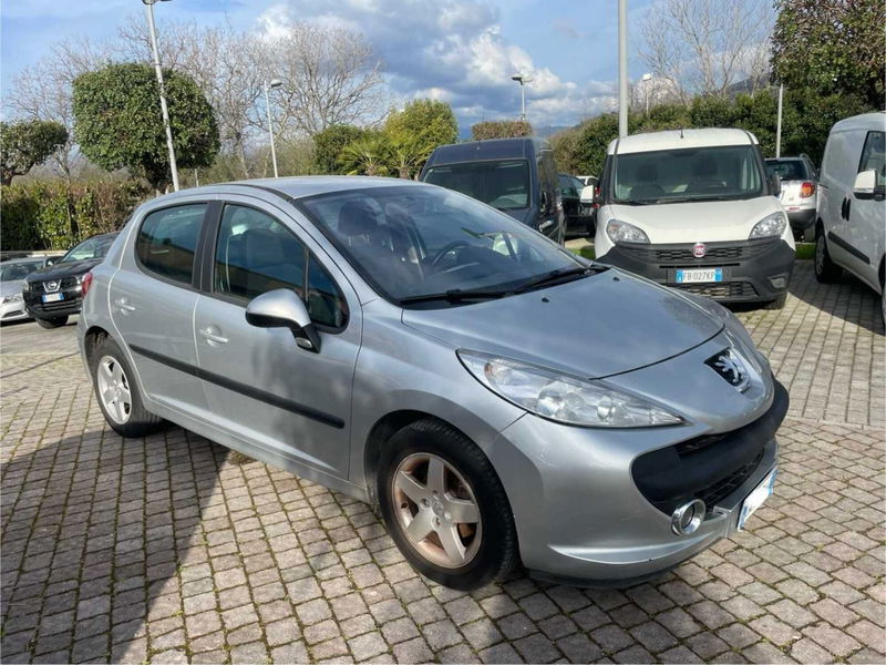Peugeot 207 88CV 3p. ONE Line