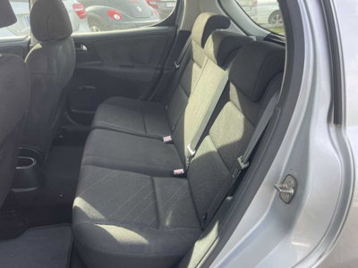 Peugeot 207 88CV 3p. ONE Line (5)
