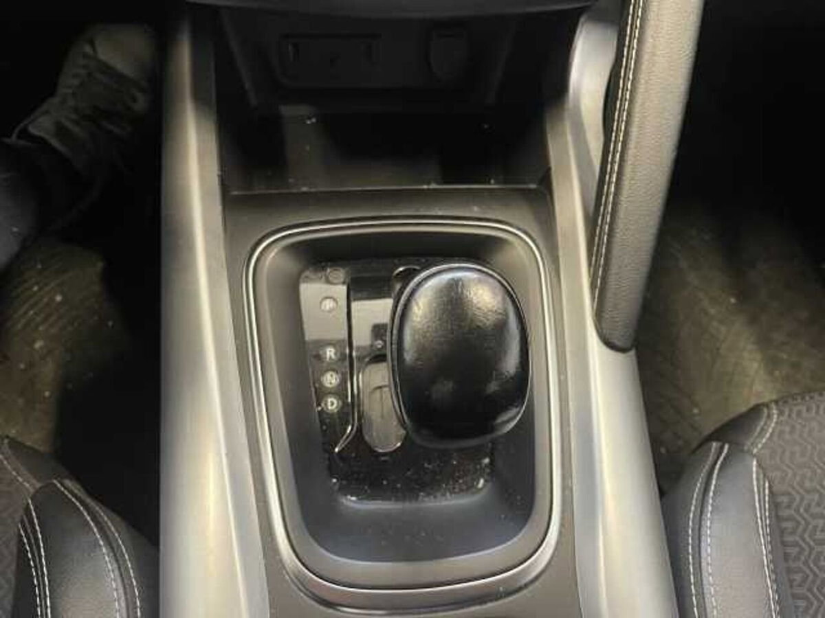 Renault Kadjar 8V 110CV EDC Energy Intens (10)