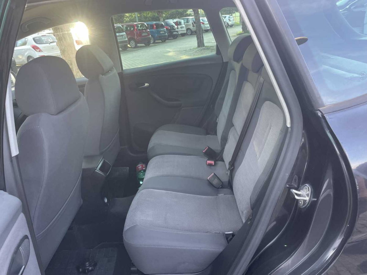 SEAT Altea 2.0 TDI CR DPF DSG Style (7)