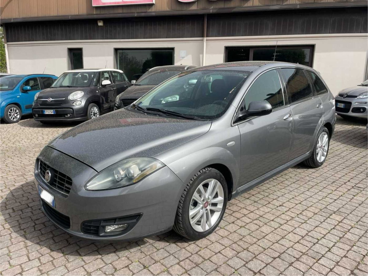 Fiat Croma 1.9 Multijet Emotion (2)