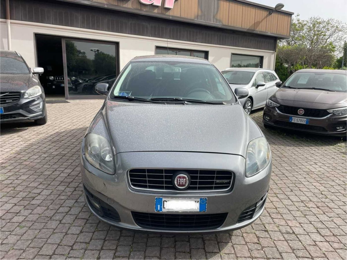 Fiat Croma 1.9 Multijet Emotion (3)