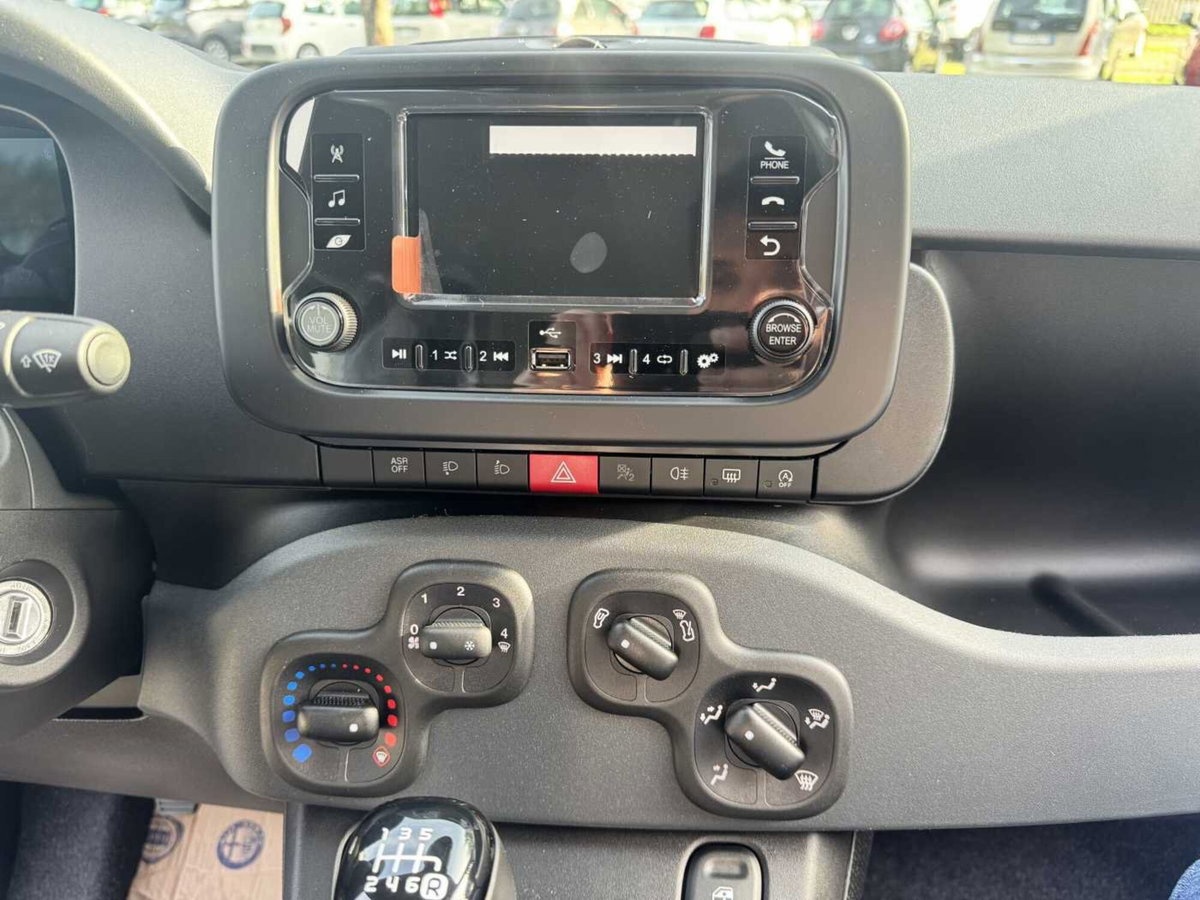 Fiat Panda 1.0 firefly hybrid Icon s&s 70cv (12)