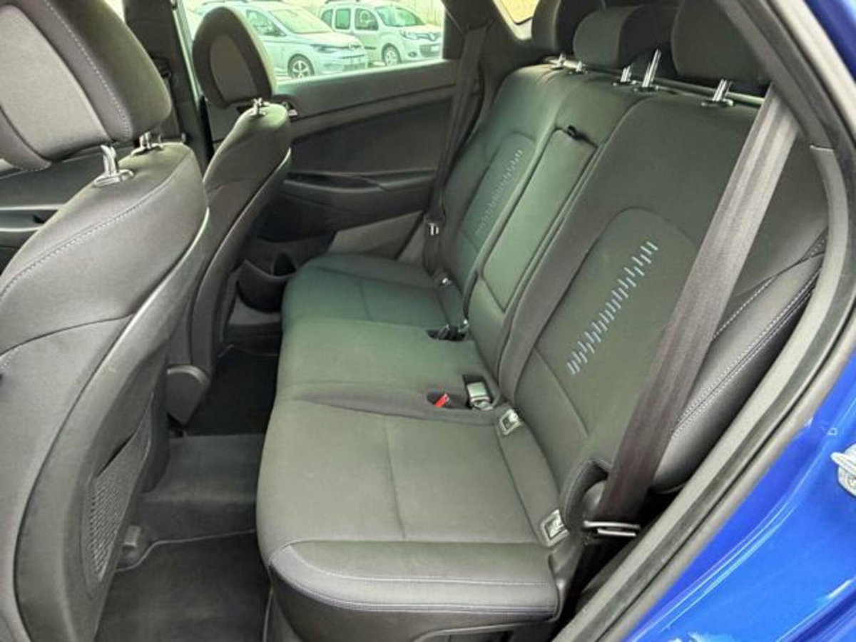 Hyundai Tucson 2.0 CRDi 4WD aut. Comfort (11)