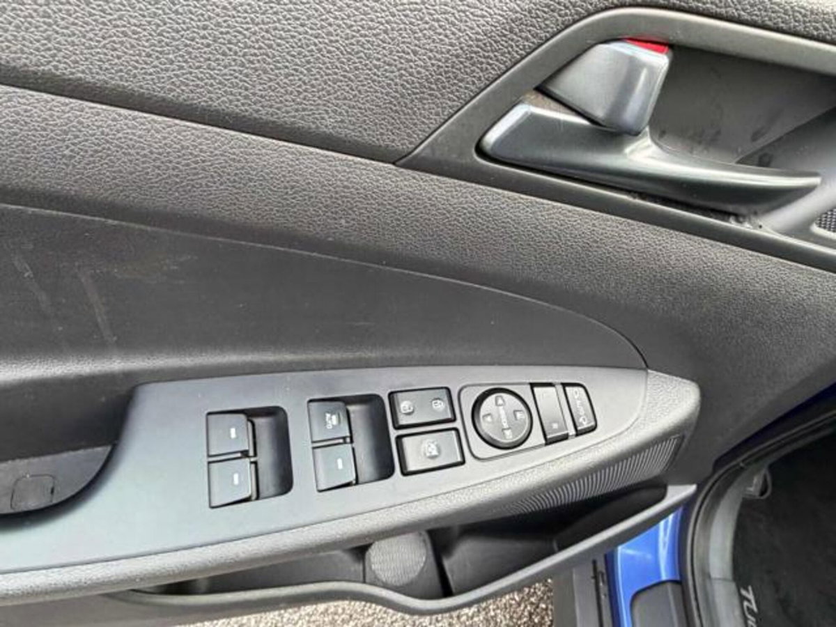 Hyundai Tucson 2.0 CRDi 4WD aut. Comfort (15)