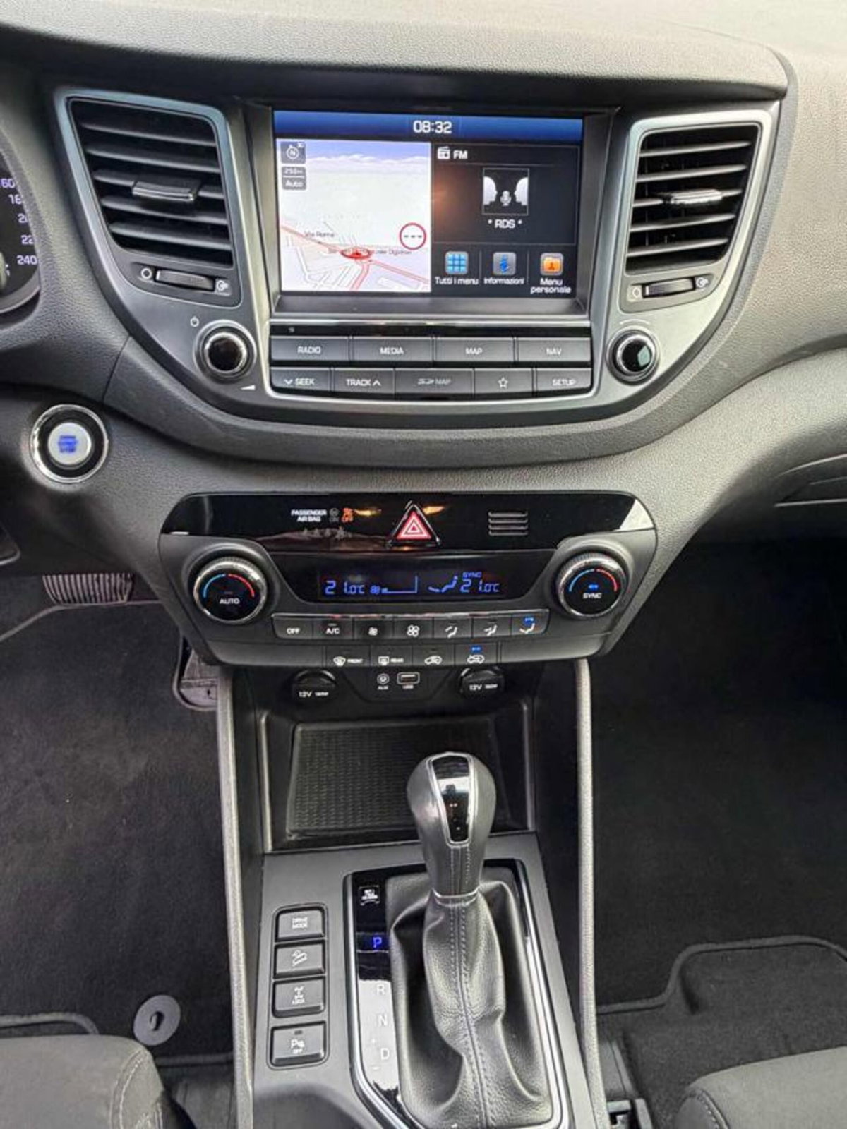 Hyundai Tucson 2.0 CRDi 4WD aut. Comfort (18)