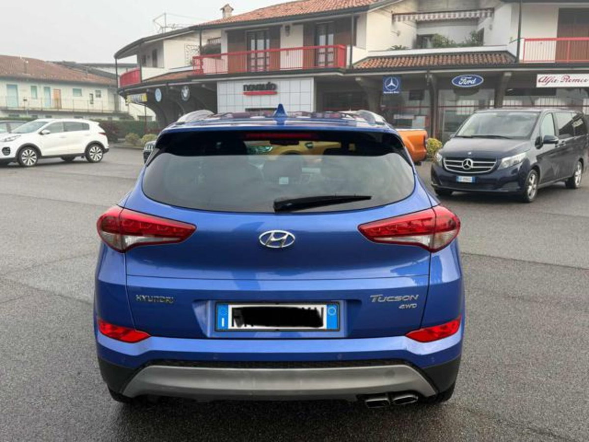 Hyundai Tucson 2.0 CRDi 4WD aut. Comfort (5)