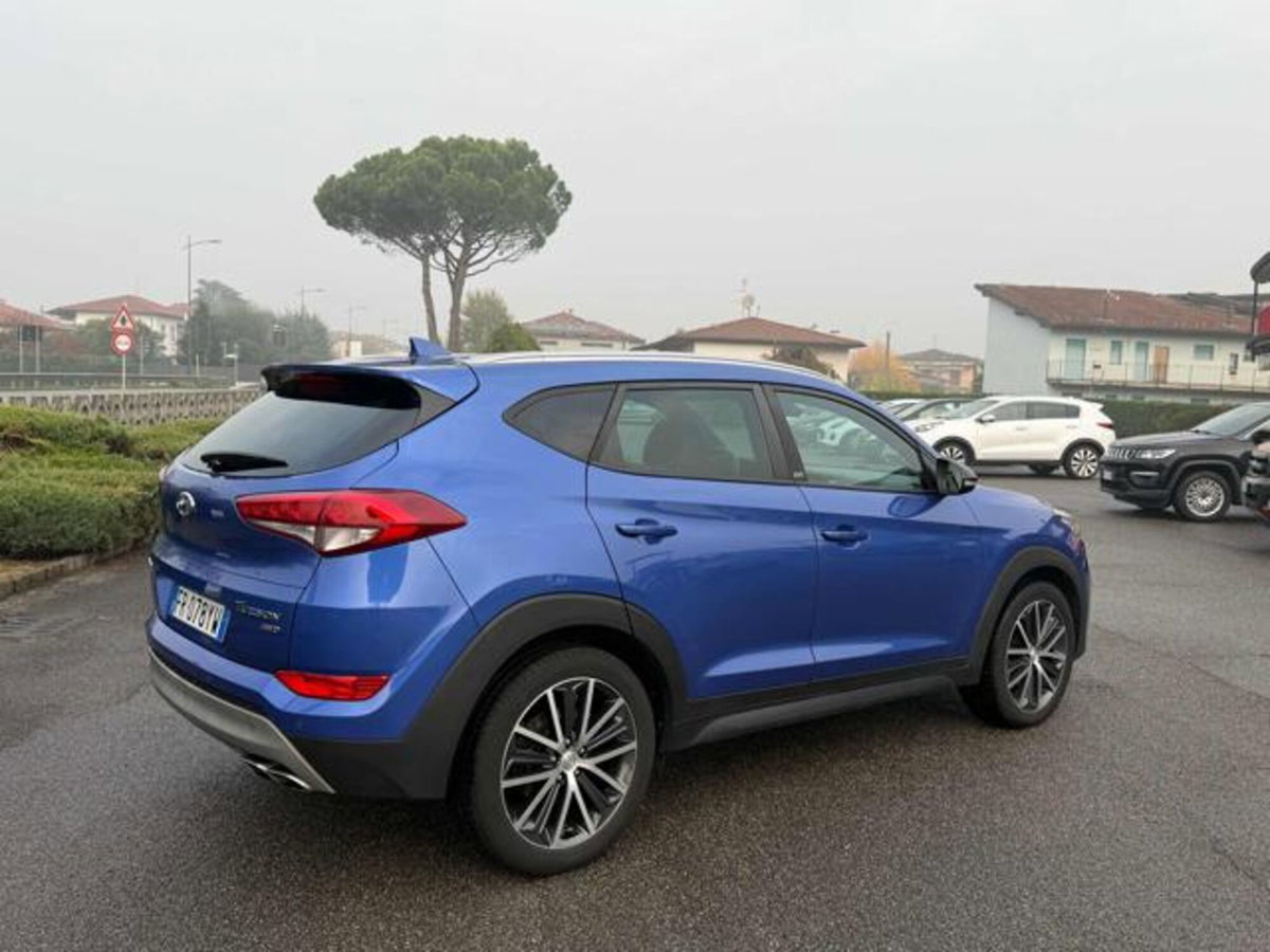 Hyundai Tucson 2.0 CRDi 4WD aut. Comfort (6)