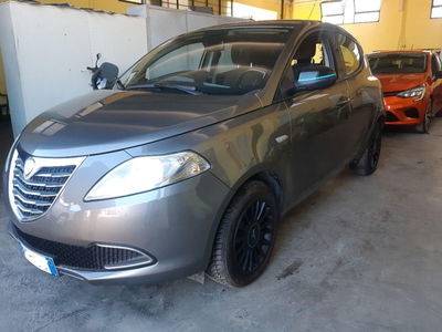 Lancia Ypsilon 1.2 69 CV 5 porte Elefantino usata