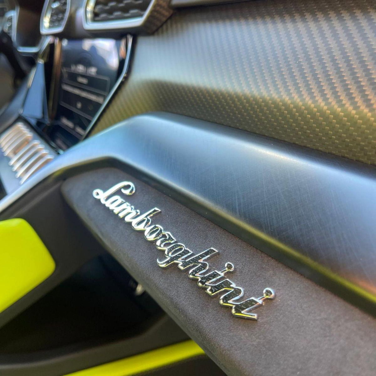 Lamborghini Urus 4.0 (10)