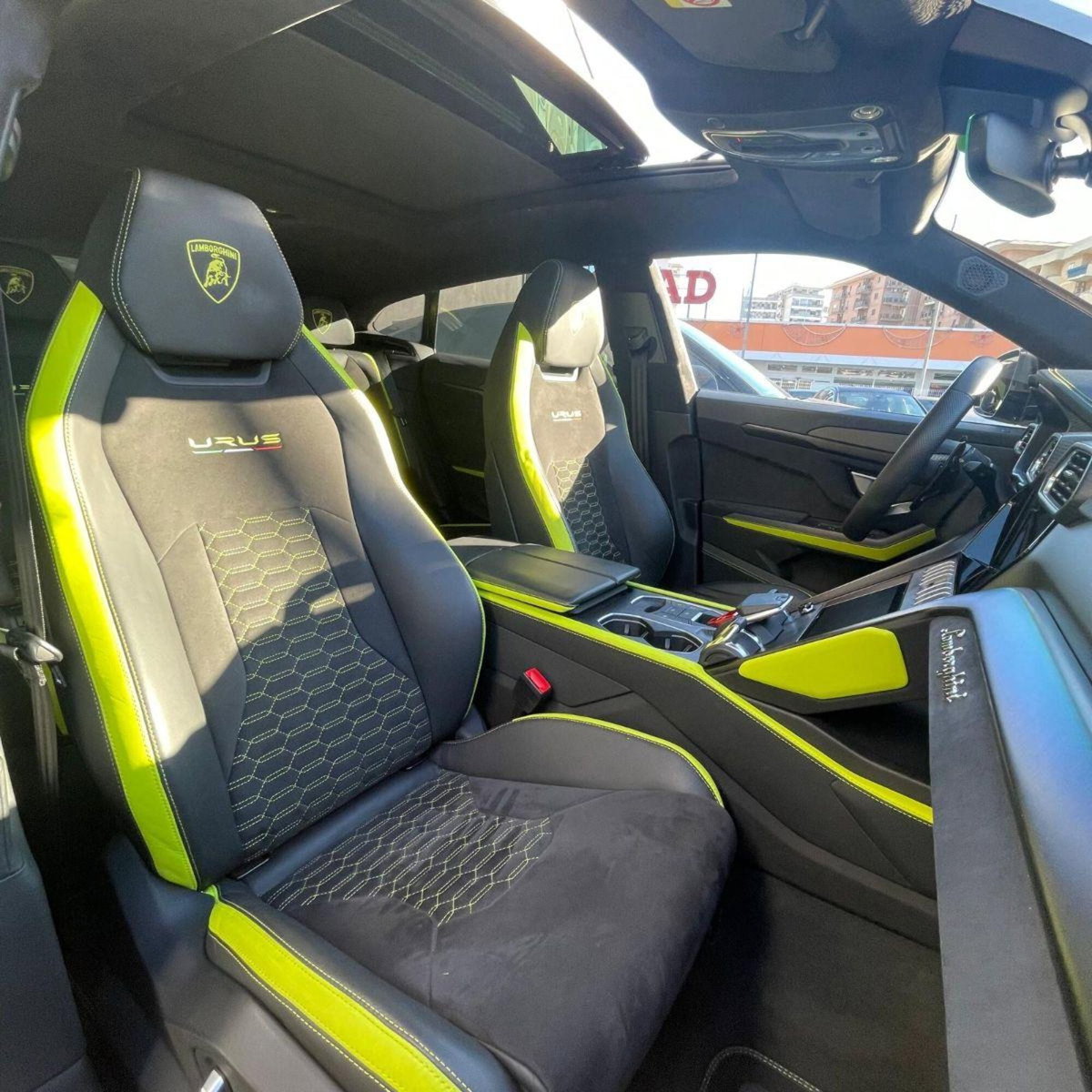 Lamborghini Urus 4.0 (7)