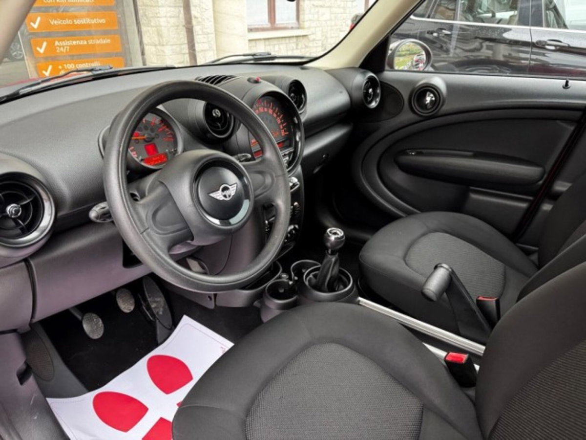 MINI Mini Countryman 1.6 Cooper D Countryman (17)