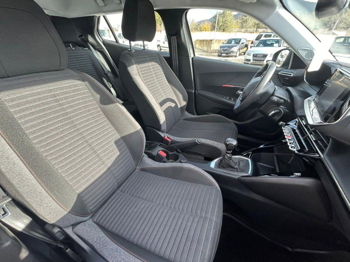 Peugeot 2008 PureTech 100 S&S Active Pack (9)