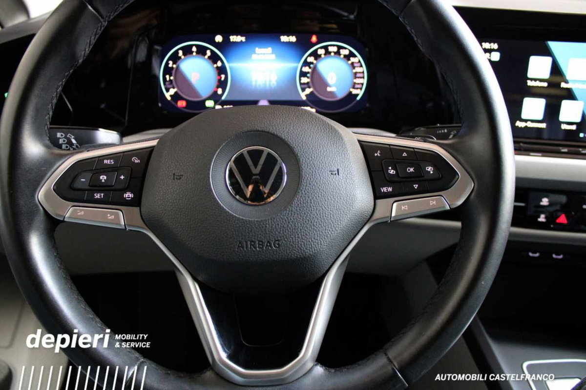 Volkswagen Golf 1.0 eTSI EVO DSG Life (10)