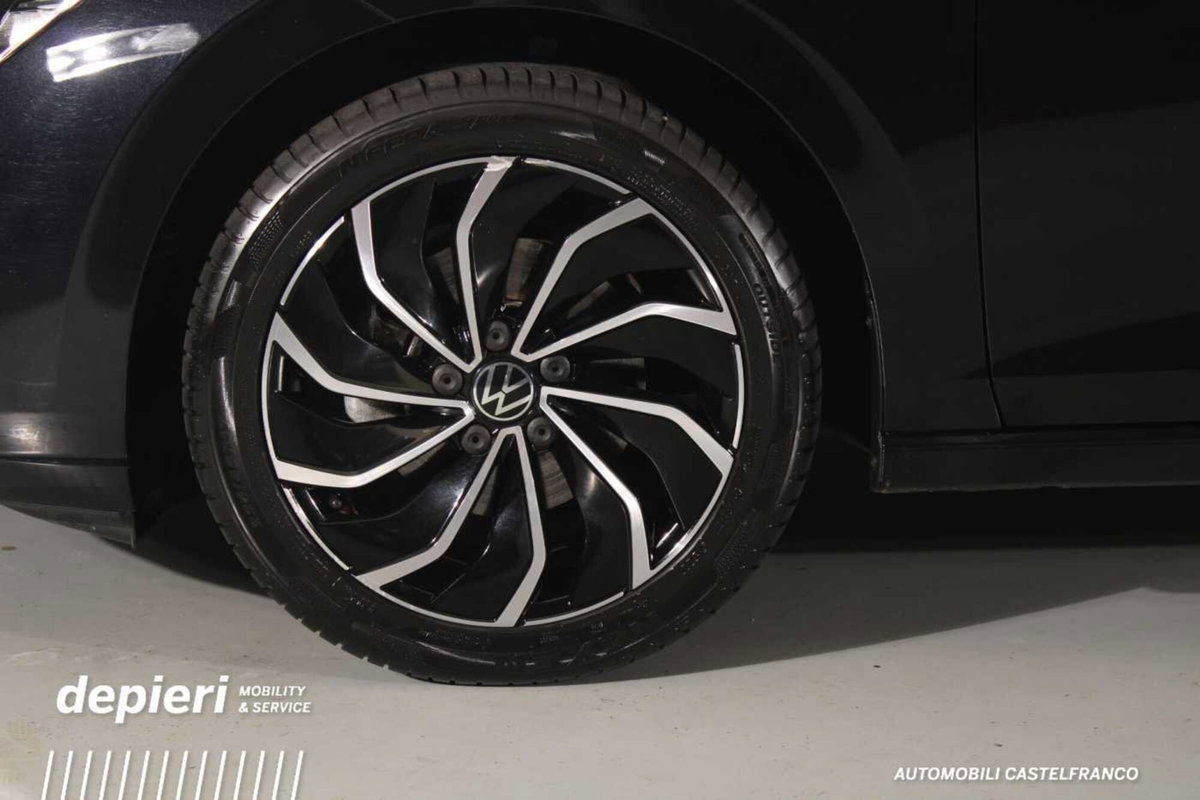 Volkswagen Golf 1.0 eTSI EVO DSG Life (7)