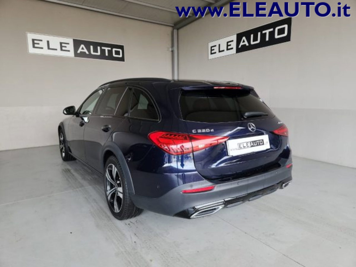 Mercedes-Benz Classe C Station Wagon 220 d Mild hybrid 4Matic Premium Pro All-Terrain (4)
