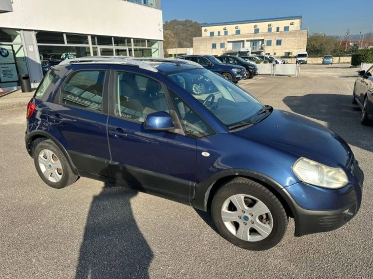 Fiat Sedici 1.9 MJT 4x4 Dynamic (2)
