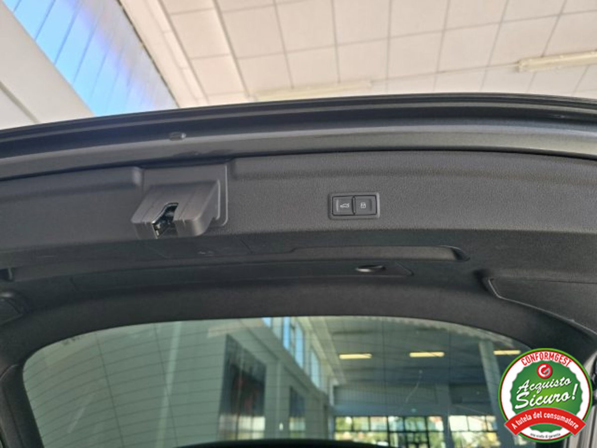 Audi Q3 Sportback 35 TDI quattro S tronic S line edition (10)